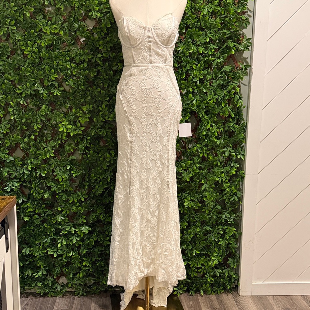 NWT- Imani Mermaid Bustier Lace Wedding Dress - Picture 5 of 17
